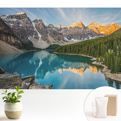 Tapeta na stenu s motívom horskej panorámy s jazerom