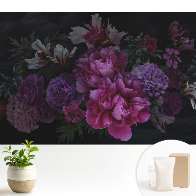 Tapeta s motívom romantických kvetov na tmavom pozadí