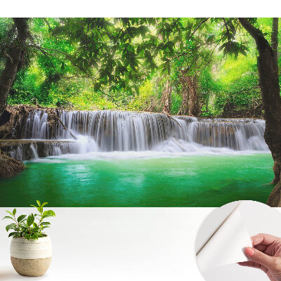 Luxusná tapeta Vodopád obklopený zeleňou