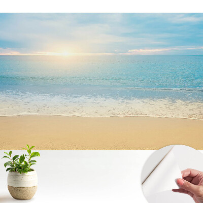 Tapeta „Slnečná ranná pláž“ s motívom mora a harmonickým dizajnom