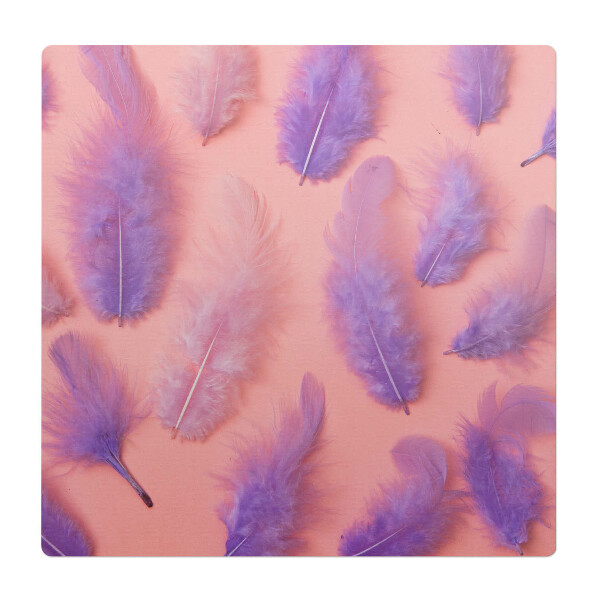 Podložka pod stoličku Perie na pastelovom pozadí