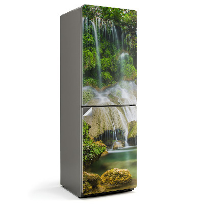Samolepiaca nálepka na chladničku Vodopád medzi vegetáciou