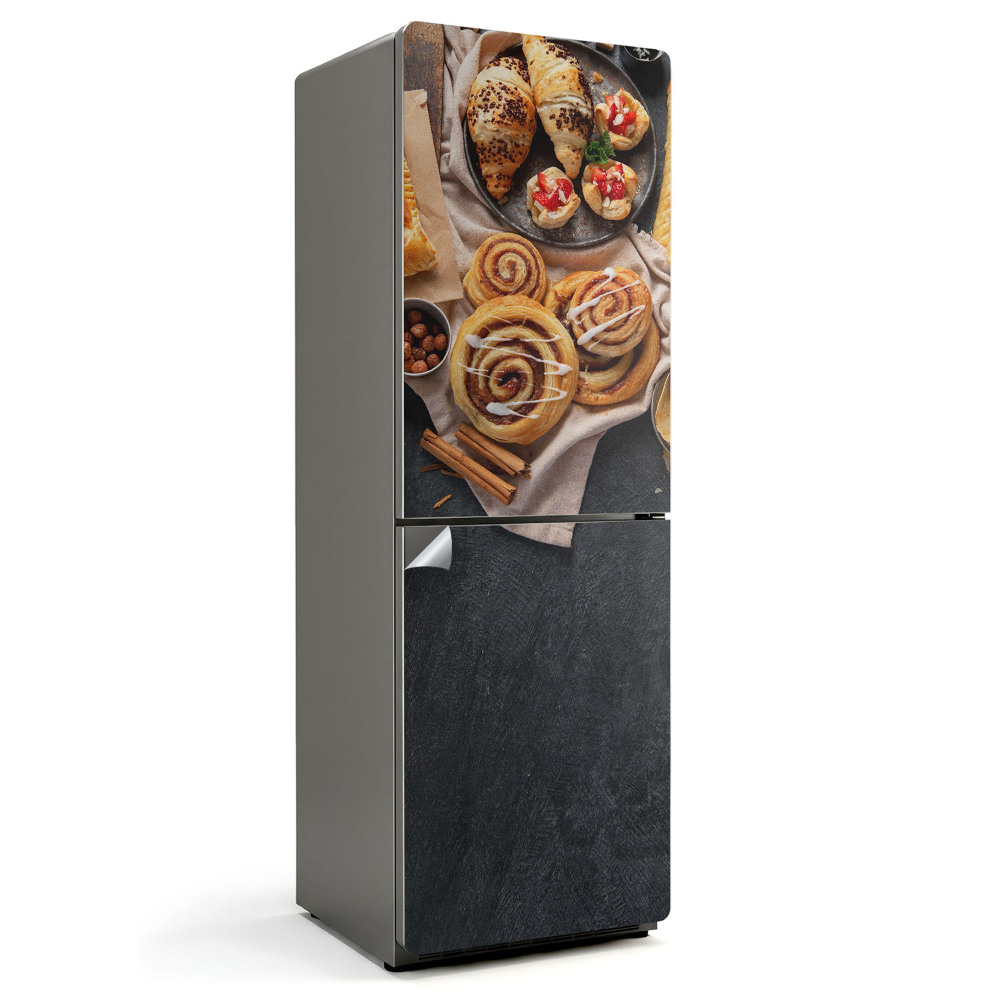 Samolepiaca nálepka na chladničku Chutné pečivo na stole