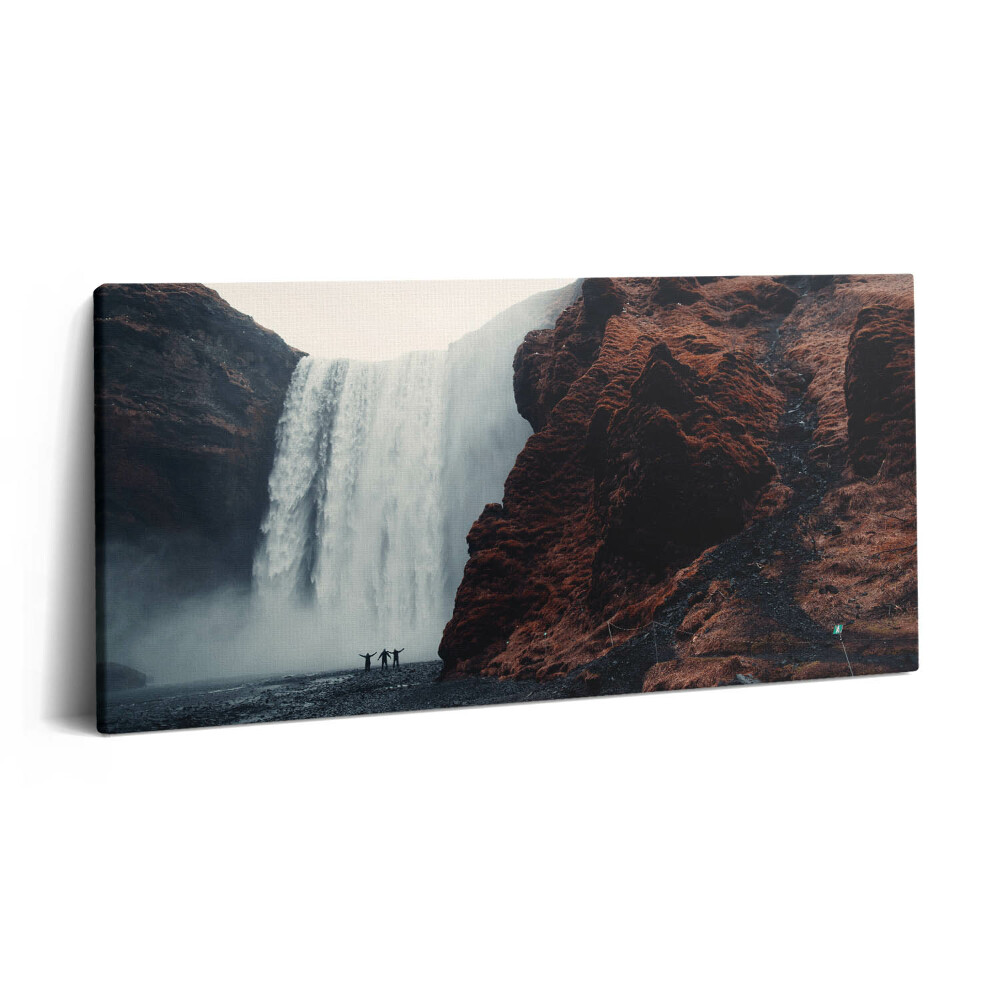 Fotoobraz na plátne 100x50 Vodopád a ľudia na okraji.