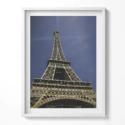 Obraz v ráme Pohľad zdola na Eiffelovu vežu v Paríži