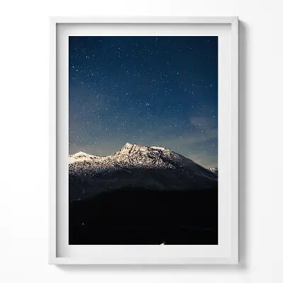 Obraz v ráme Krajina hory pod hviezdnou oblohou