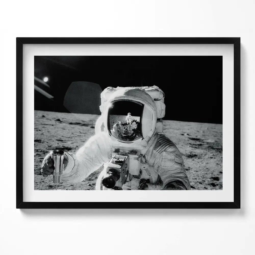 Fotografia NASA Astronaut na Mesiaci s rámom