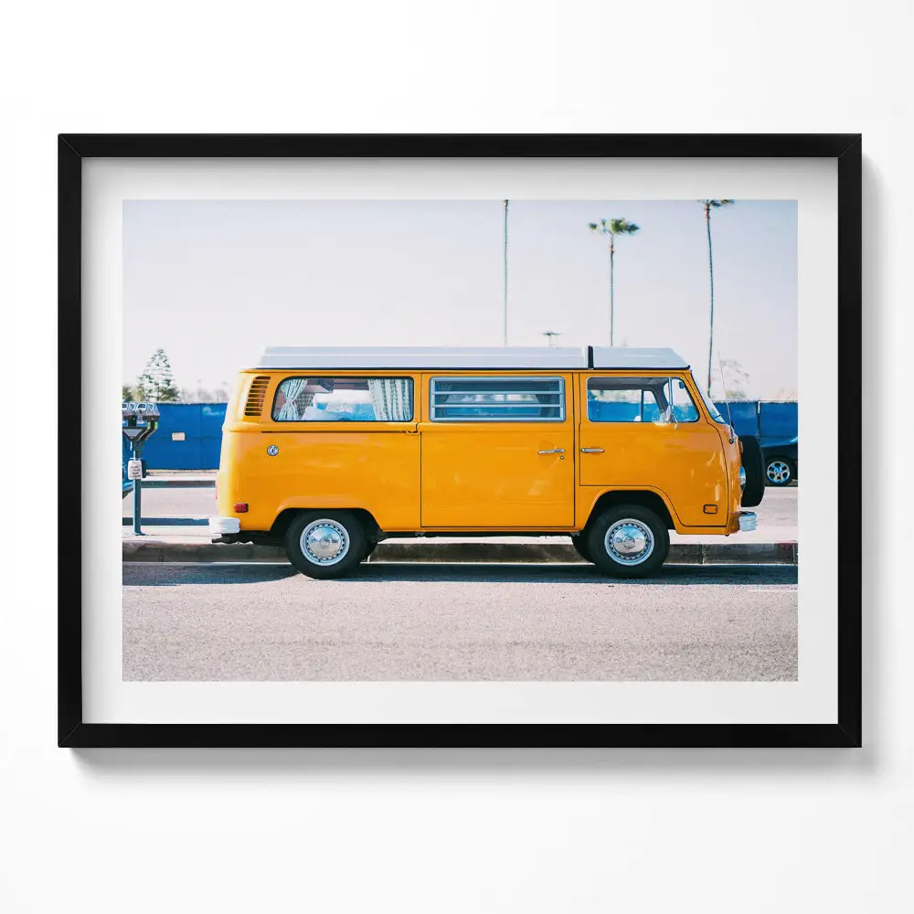 Obraz s rámom Žlté dovolenkové auto