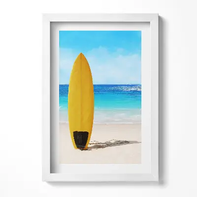 Obraz v ráme Žltý surf na pláži s morom v pozadí