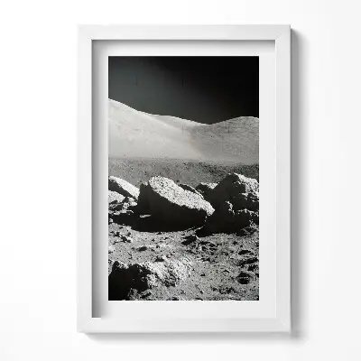 Obraz v ráme Fotografia skál na Mesiaci od NASA