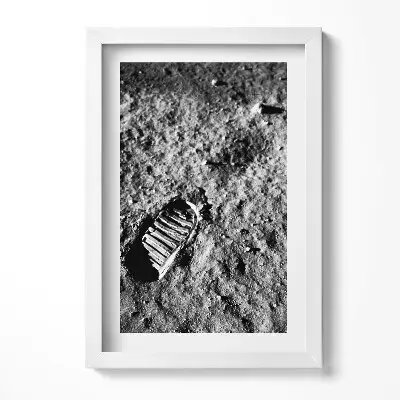 Obraz v ráme Prvý krok na Mesiaci s fotografiou od NASA