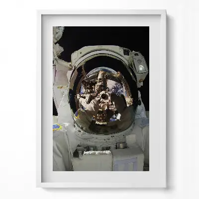 Obraz v ráme Astronaut vo vesmíre NASA