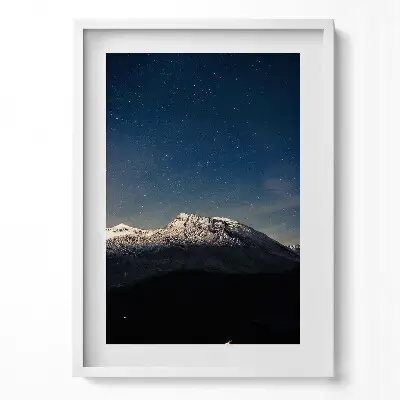 Obraz v ráme Krajina hory pod hviezdnou oblohou