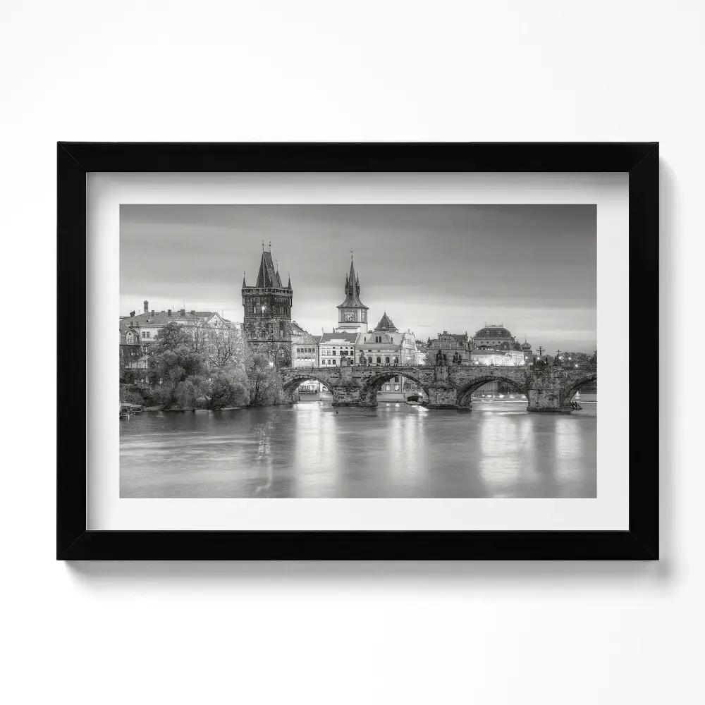 Obraz v ráme Pohľad na Karlov most v Prahe
