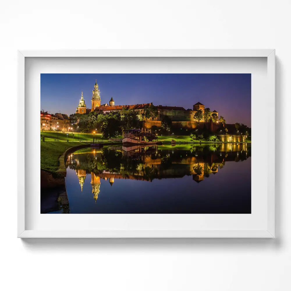 Obraz na stene v ráme Wawel v noci nad riekou Visla