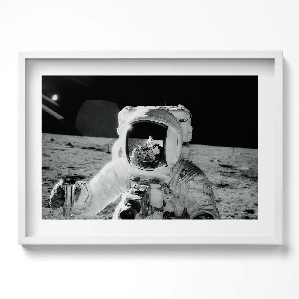 Obraz v ráme Astronaut na Mesiaci podľa fotografie NASA