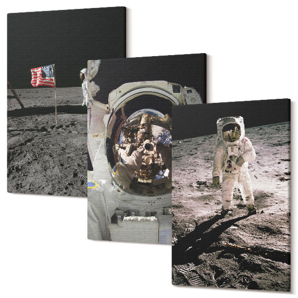 Sada obrazov triptych Fotografie astronautov pri pristávaní na Mesiaci