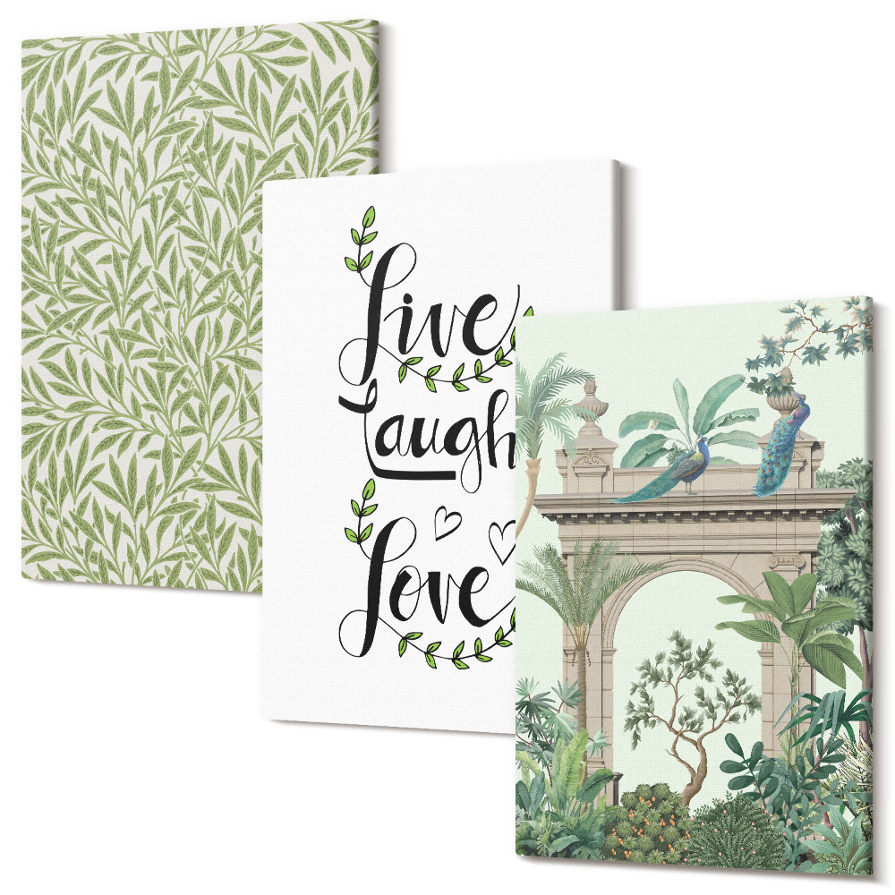 Sada obrazov triptych Zelené listy, nápisy a exotické rastliny v architektúre