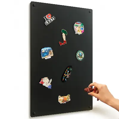 Magnetická tabuľa na zbierku magnetiek v rozmere 50 × 80 cm