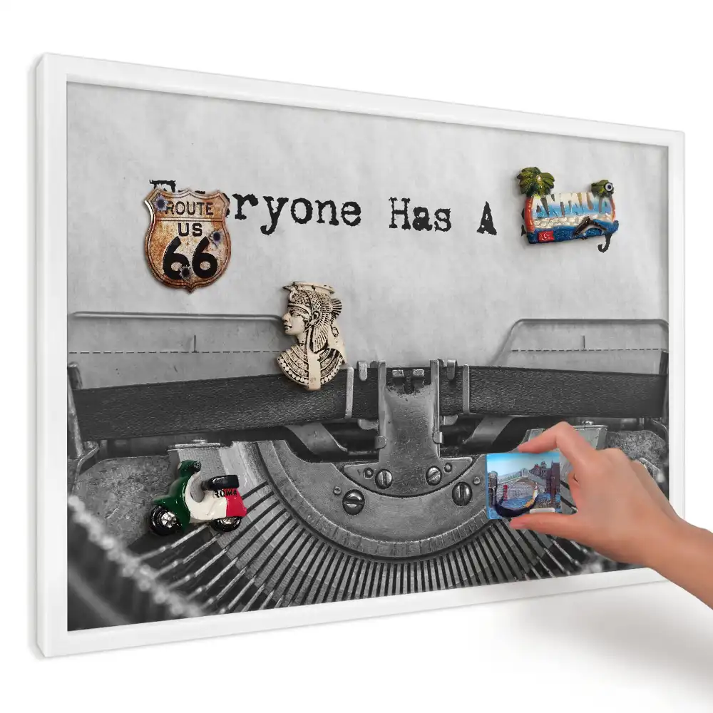 Magnetická tabuľa na magnetky v dizajne retro písacieho stroja