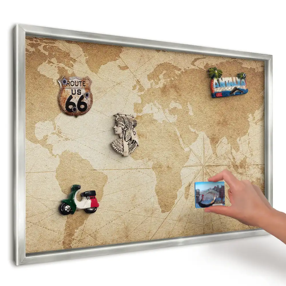 Štýlová magnetická tabuľa s mapou v béžovej farbe