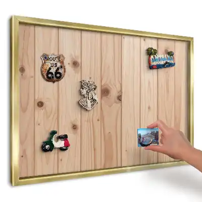 Magnetická tabuľa z dosiek s viditeľnou štruktúrou dreva