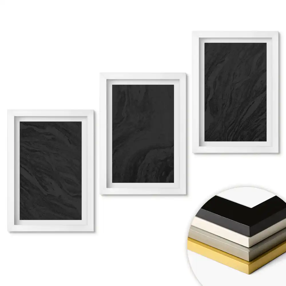 Sada 3 obrazov v ráme s minimalistickým čiernym pozadím