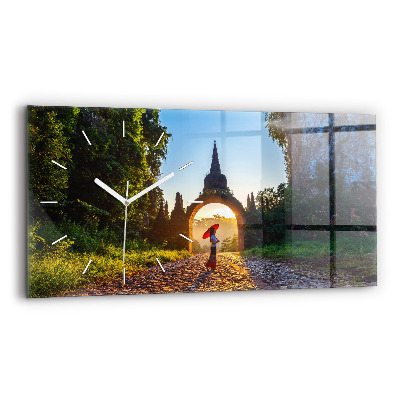 Horizontálne hodiny Park Surat Thani v Thajsku