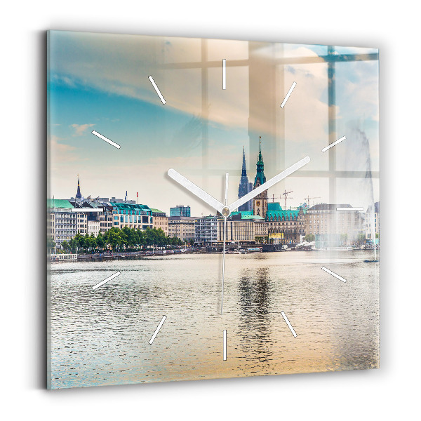 Štvorcové sklenené hodiny Binnenalster v Hamburgu